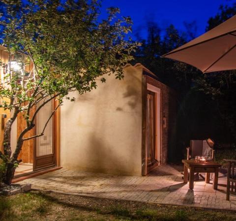 Hameau D'hotes La Roseraie-drome Bed and breakfast